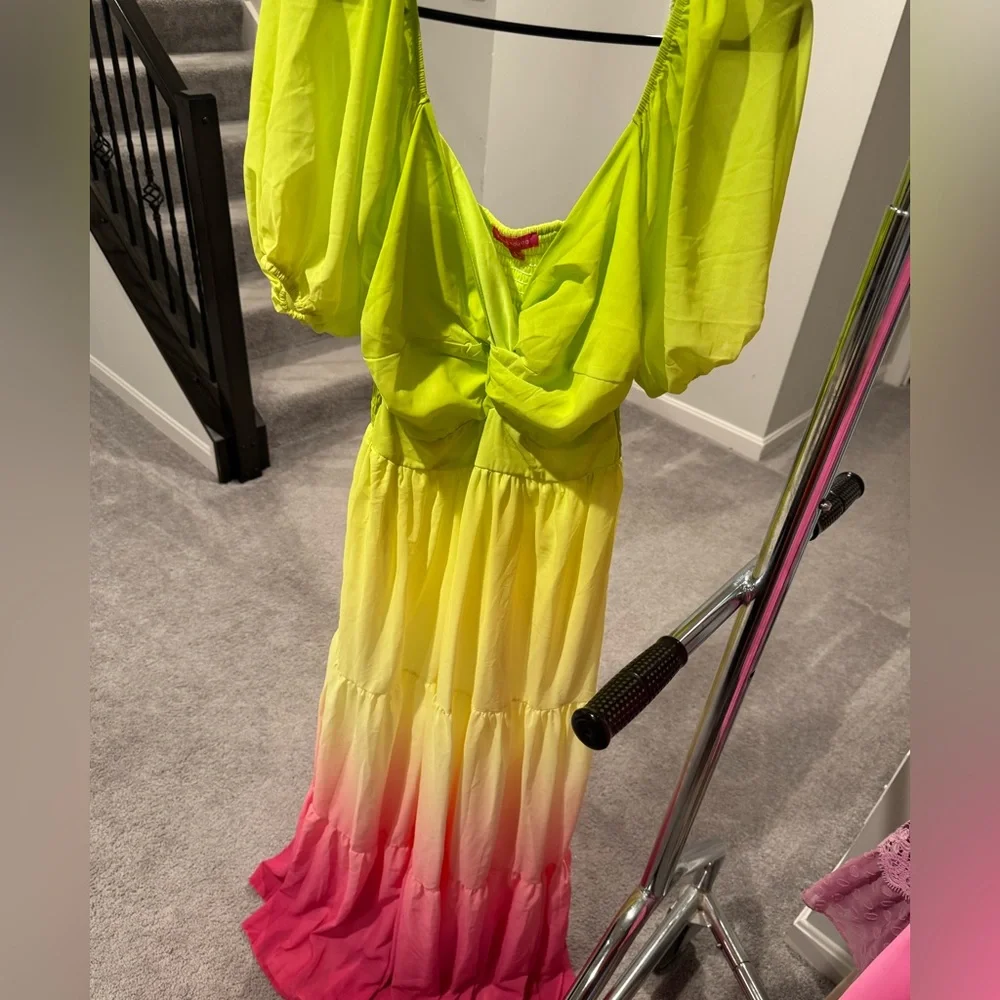 Vacation dress - Picture 4 of 5